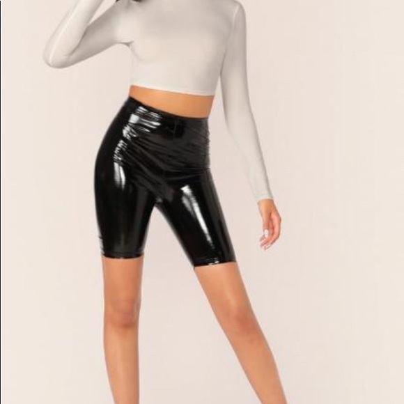 BUNDLE 2 Patent leather biker short, bundle - Picture 4 of 12